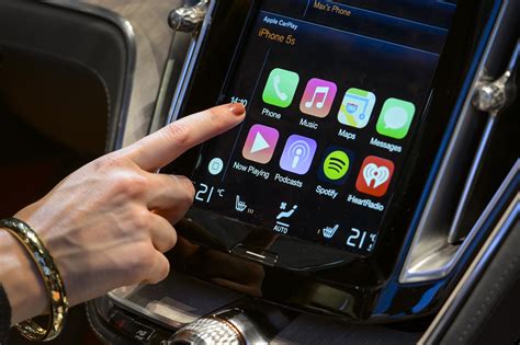 Upgrade Your Car's Audio System with Magic Box Apple CarPlay